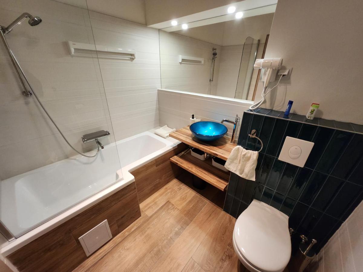 Apartman 18 Aparthotel Debrecen Exteriör bild