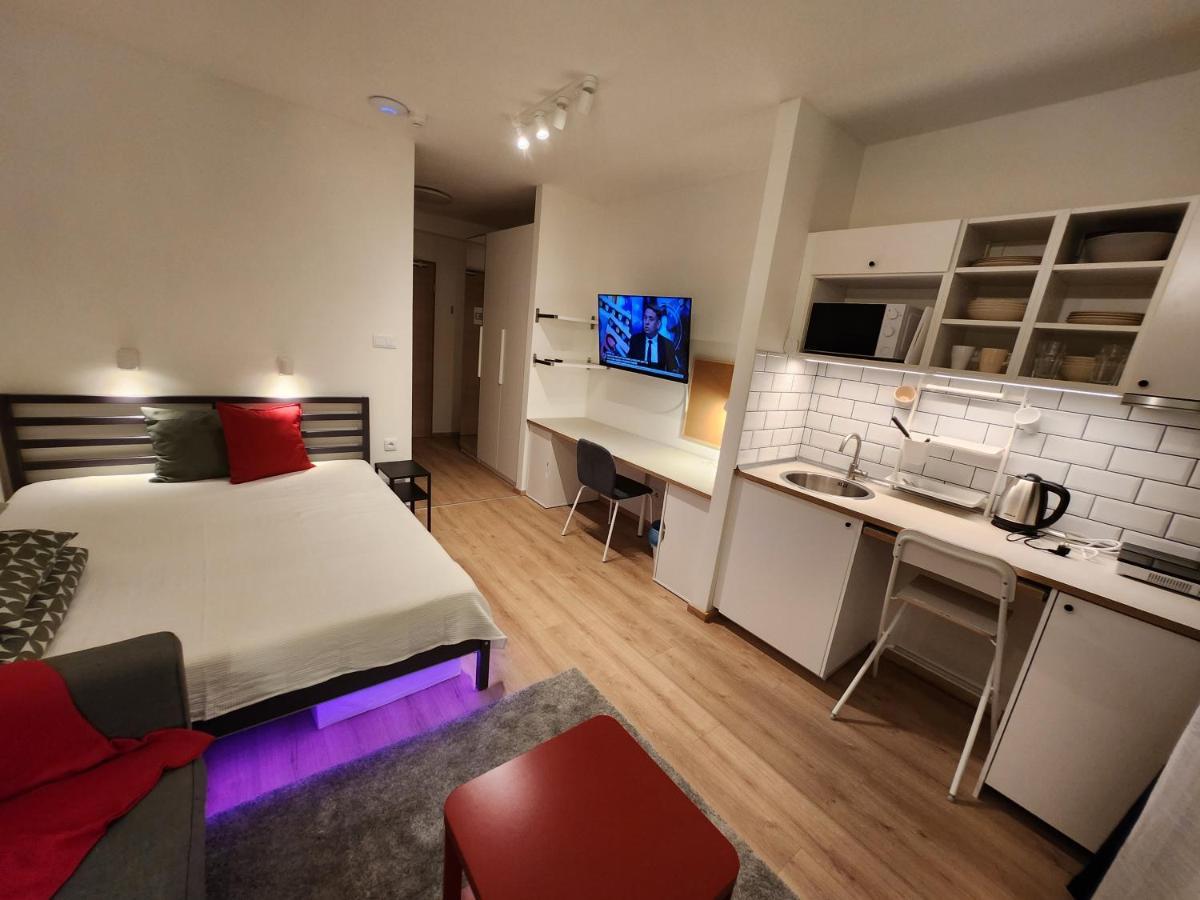 Apartman 18 Aparthotel Debrecen Exteriör bild
